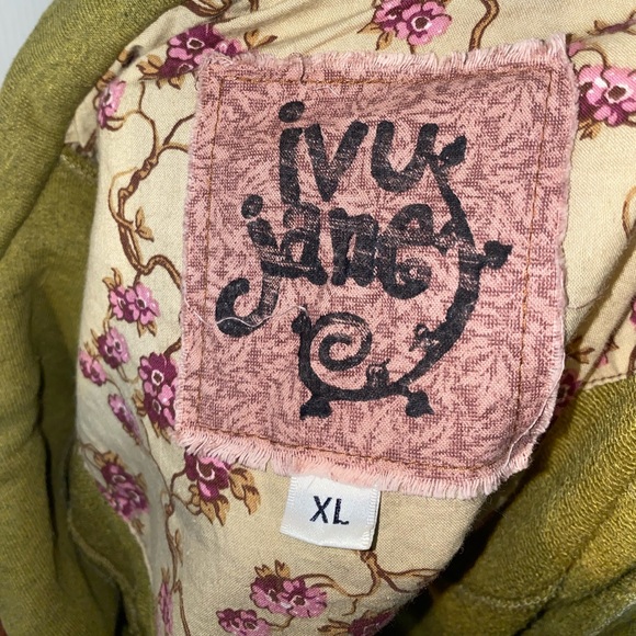 Ivy Jane Olive Embroidered Women's Blazer - Picture 6 of 7